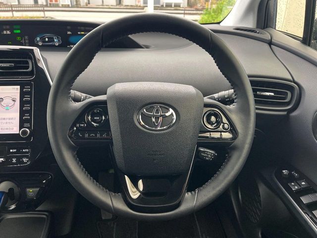 トヨタ プリウス