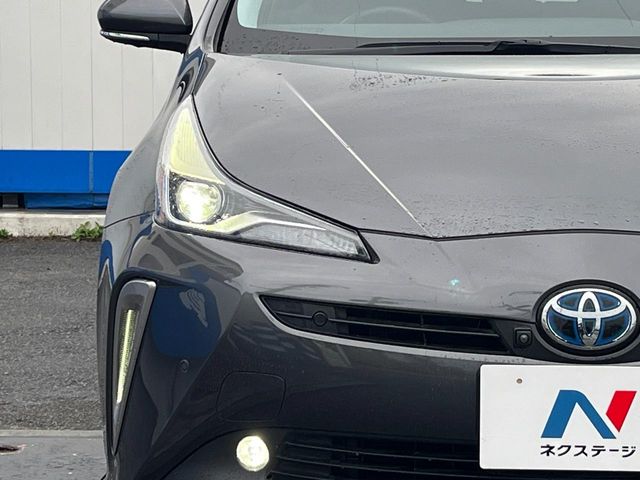 トヨタ プリウス