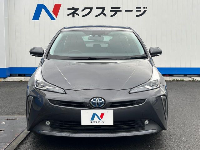 トヨタ プリウス