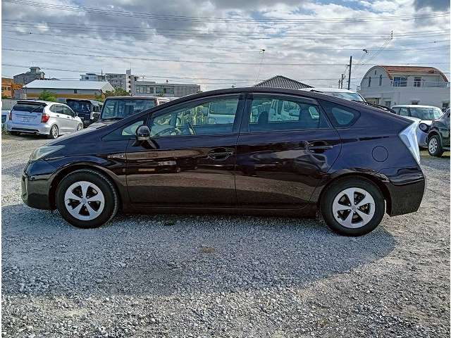 トヨタ プリウス