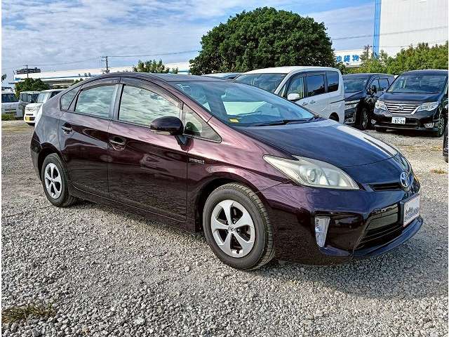 トヨタ プリウス 1.8 S・2013(H25)年式・ボルドーマイカメタリック