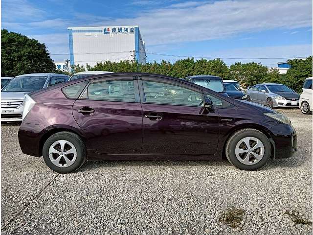 トヨタ プリウス