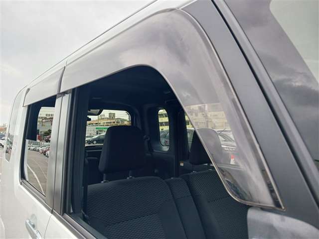 トヨタ ピクシスメガ