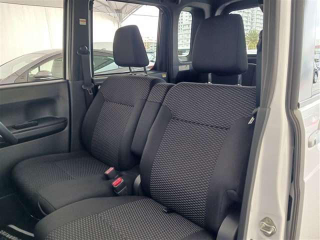 トヨタ ピクシスメガ