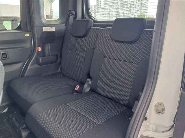 トヨタ ピクシスメガ