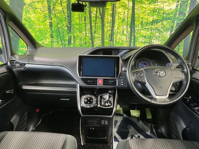 トヨタ ヴォクシー