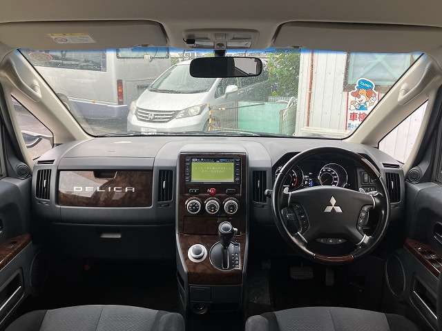三菱 デリカD：5