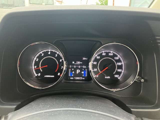 三菱 デリカD：5