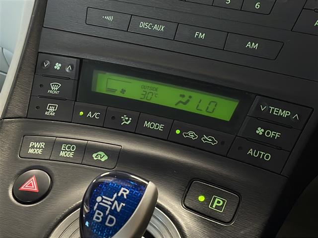 トヨタ プリウス