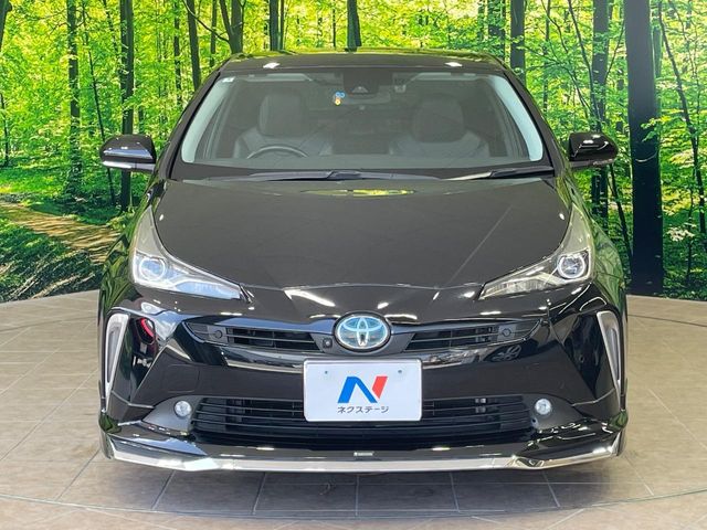 トヨタ プリウス