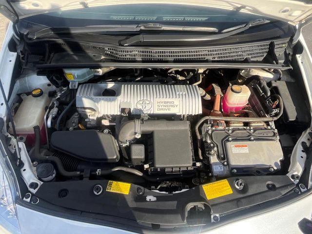 トヨタ プリウス