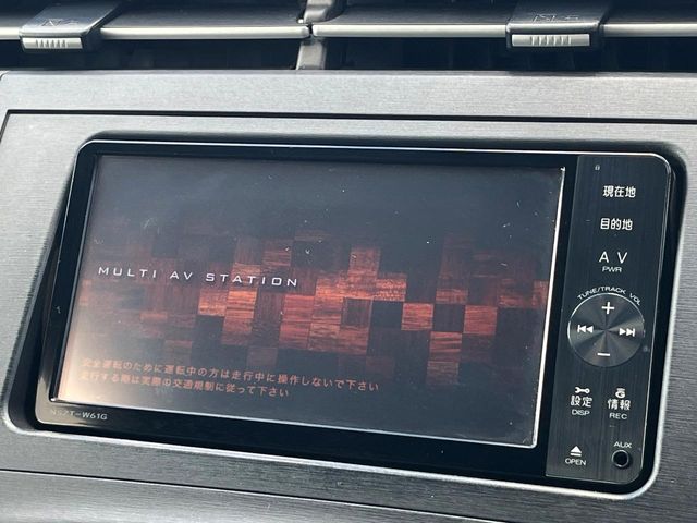 トヨタ プリウス