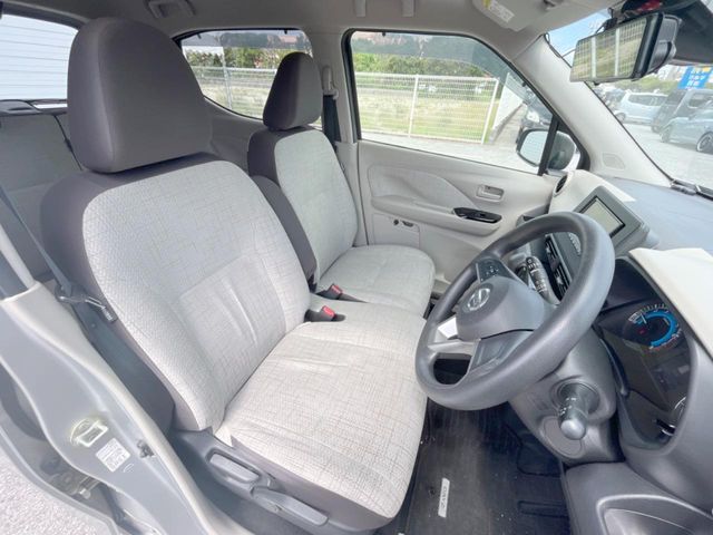 日産 デイズ