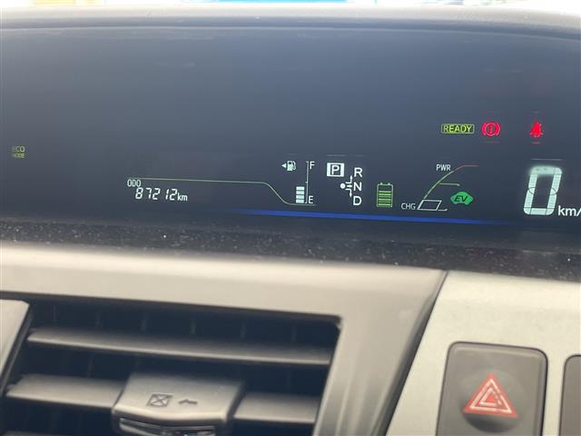 トヨタ プリウスα