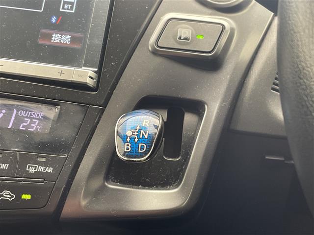 トヨタ プリウスα