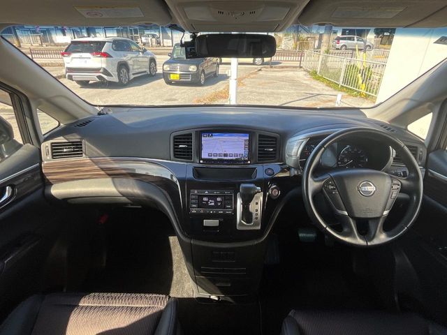 日産 エルグランド