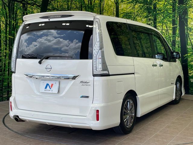 日産 セレナ