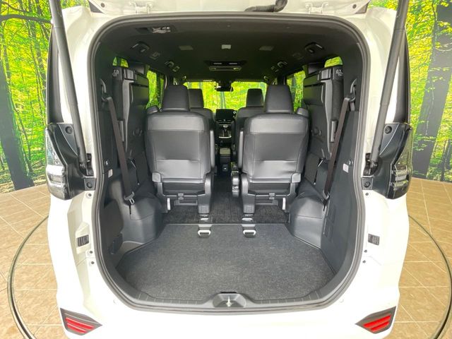 トヨタ ヴォクシー