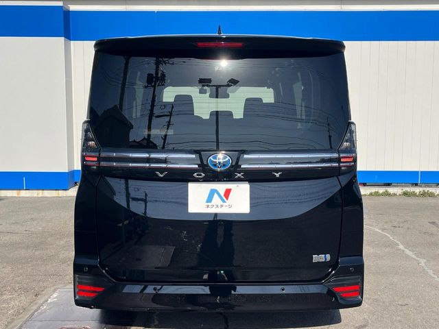 トヨタ ヴォクシー