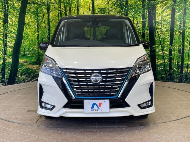 日産 セレナ