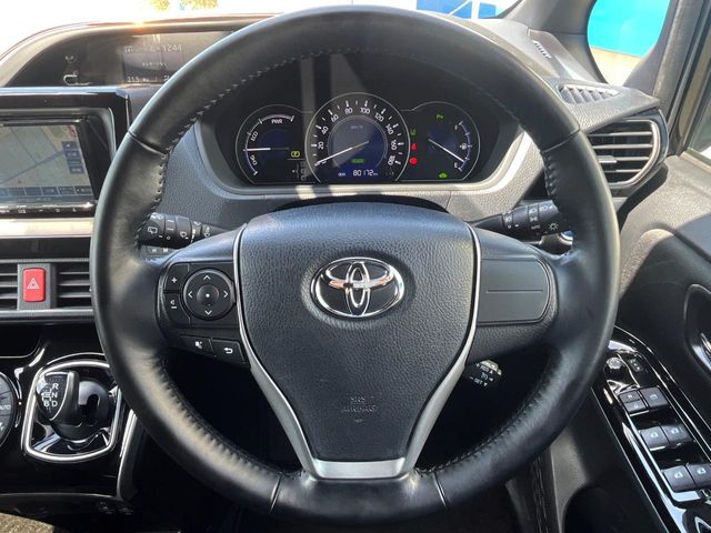 トヨタ ヴォクシー