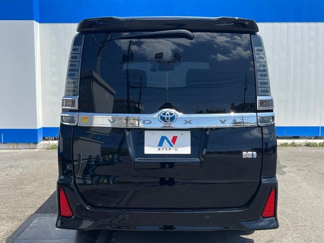 トヨタ ヴォクシー