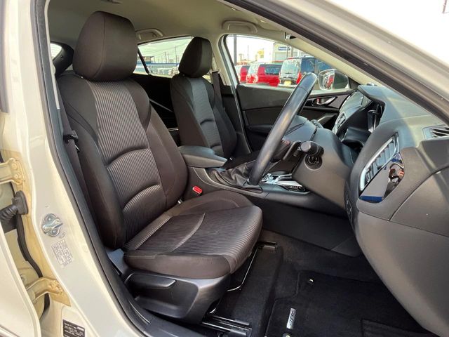 マツダ アクセラスポーツ