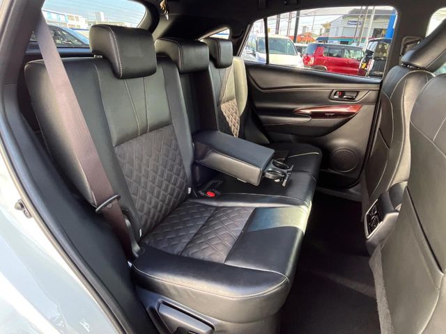 トヨタ ハリアー