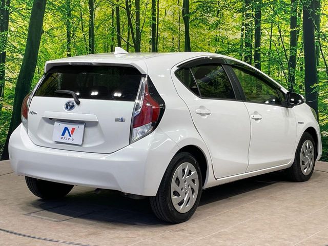 トヨタ アクア