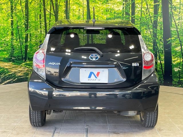 トヨタ アクア