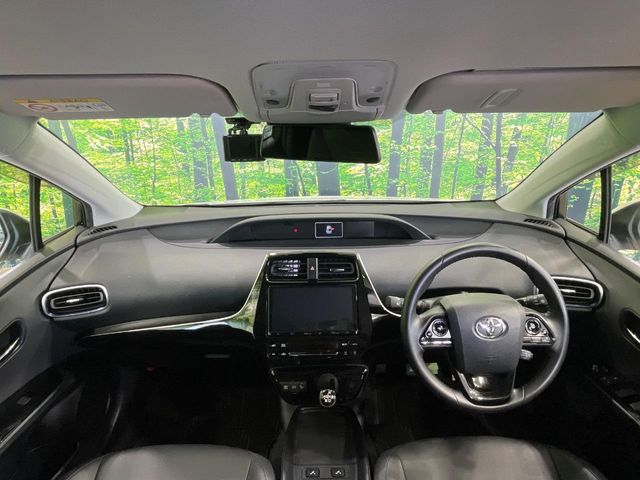 トヨタ プリウス