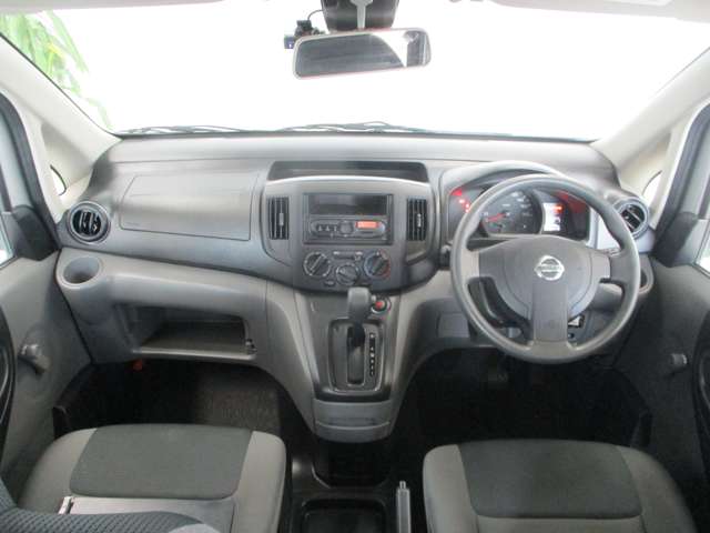 日産 NV200バネットバン