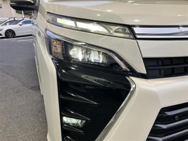 トヨタ ヴォクシー