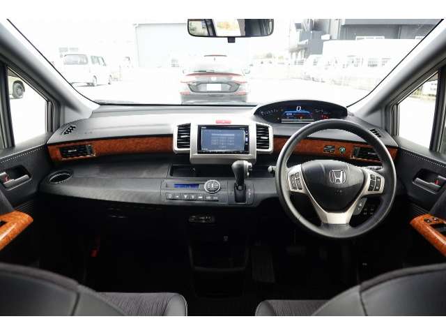 ホンダ フリードスパイクハイブリッド