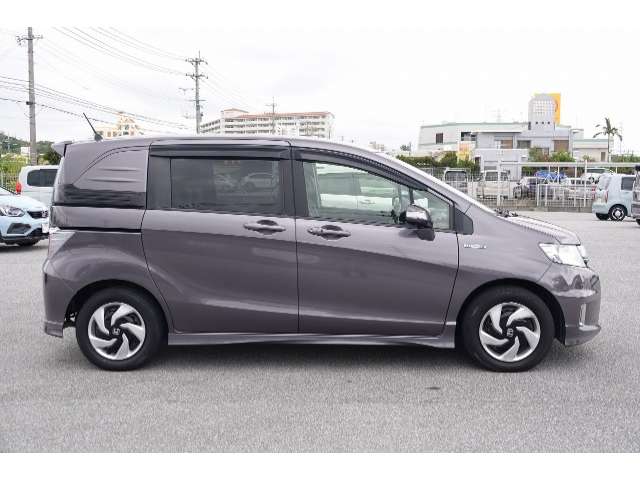 ホンダ フリードスパイクハイブリッド