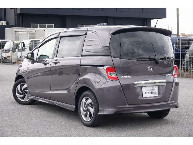 ホンダ フリードスパイクハイブリッド