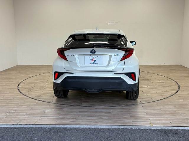 トヨタ C-HR