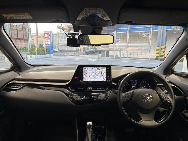 トヨタ C-HR