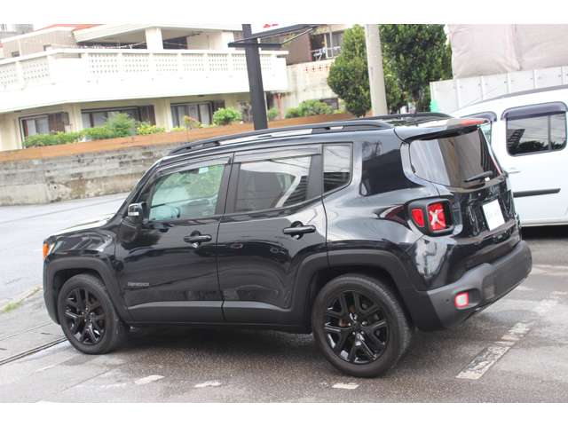 ジープ レネゲード