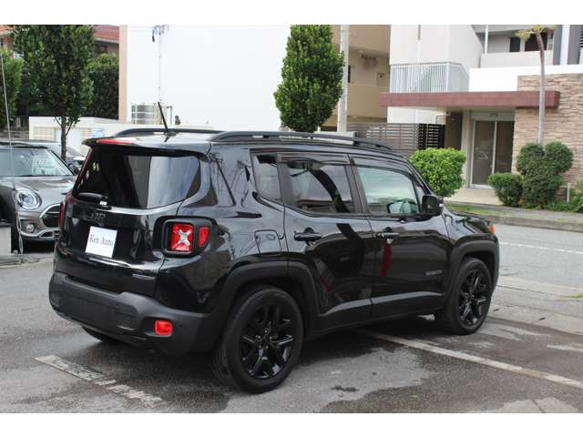 ジープ レネゲード