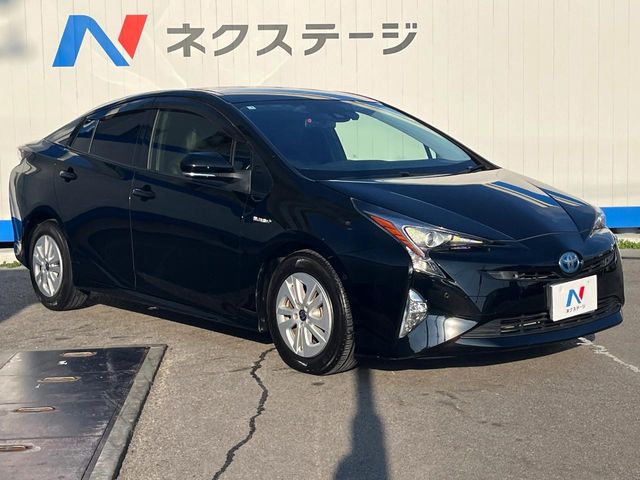 トヨタ プリウス