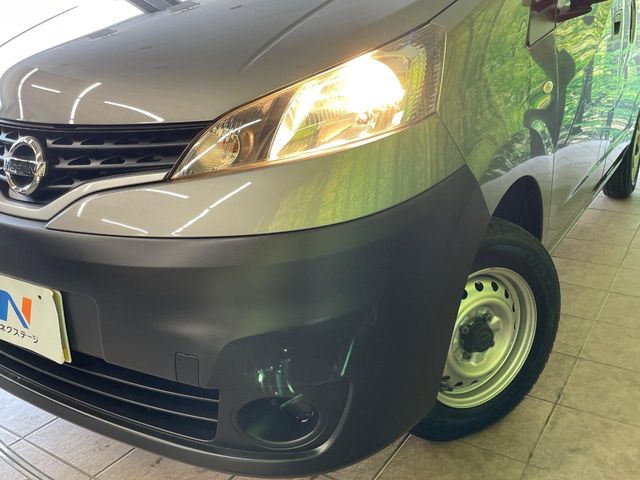 日産 NV200バネットバン