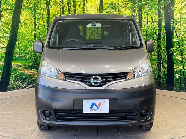 日産 NV200バネットバン
