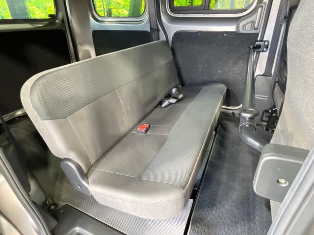 日産 NV200バネットバン