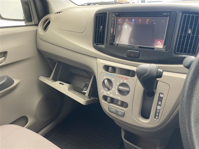 ダイハツ ミライース