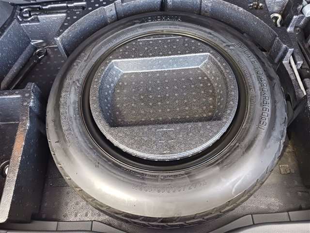 トヨタ C-HR