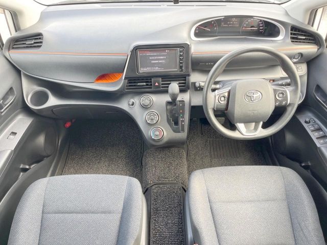 トヨタ シエンタ