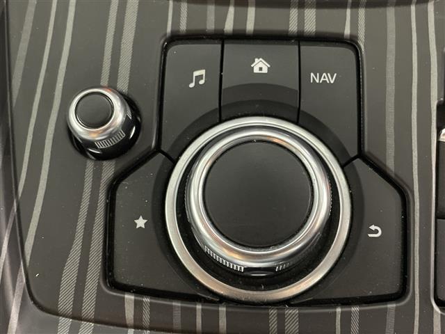 マツダ CX-8