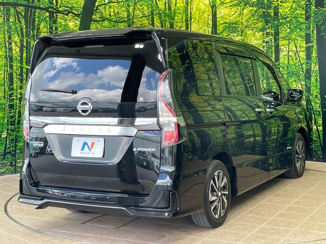 日産 セレナ