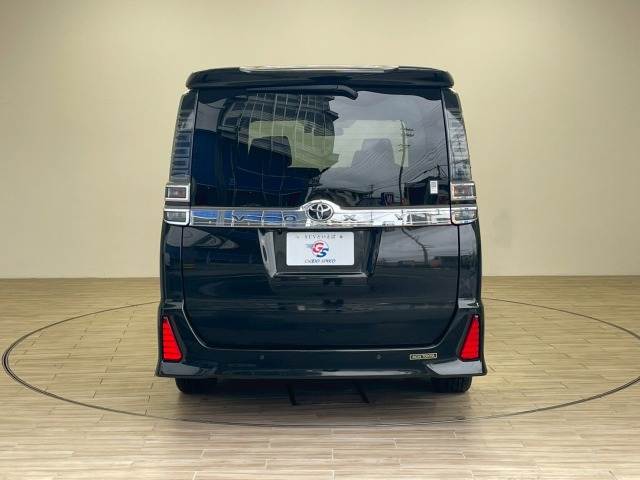 トヨタ ヴォクシー